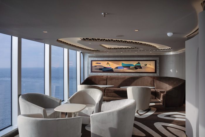 Top Sail Lounge